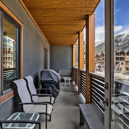 Spring Creek Vacations Aparthotel Canmore Exterior photo